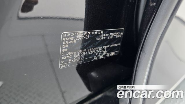 Genesis G80 2022 — photo 31