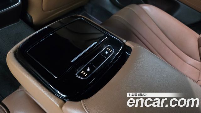 Genesis G80 2022 — photo 33