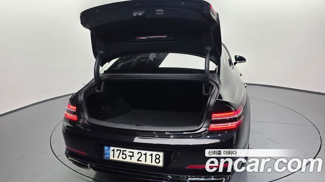 Genesis G80 2022 — photo 34