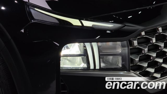 Hyundai Santafe 2023 — photo 8