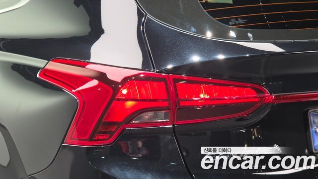 Hyundai Santafe 2023 — photo 9