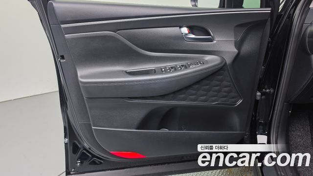 Hyundai Santafe 2023 — photo 14