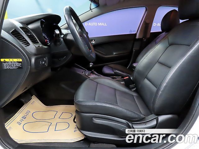 Kia K3 2015 — photo 6