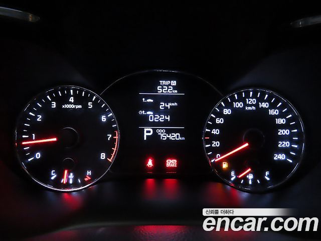 Kia K3 2015 — photo 9