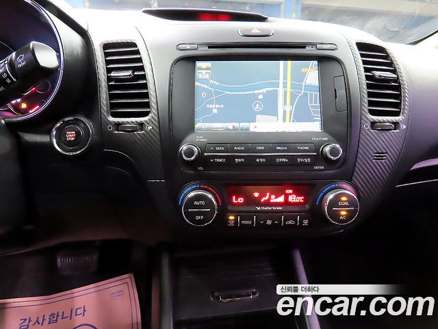 Kia K3 2015 — photo 12