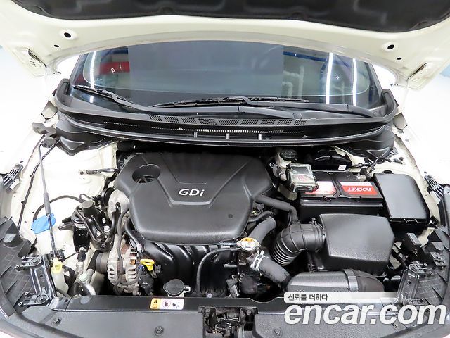 Kia K3 2015 — photo 18