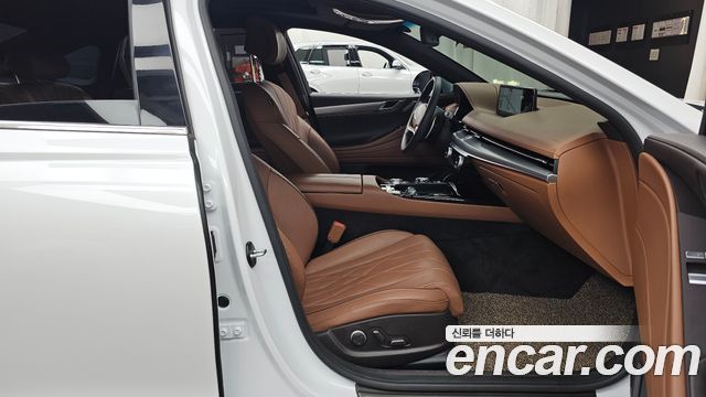 Genesis G80 2023 — photo 17