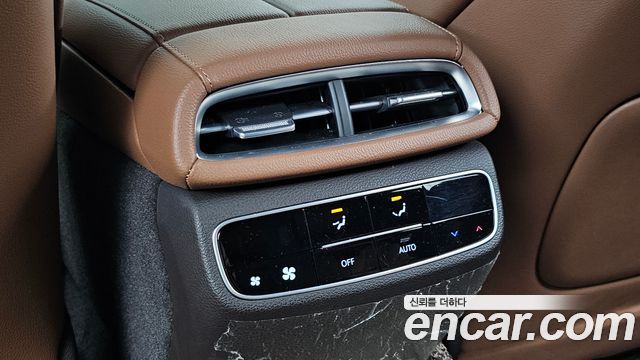 Genesis G80 2023 — photo 32