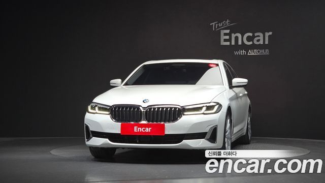 BMW 5-Series 2023 — photo 3