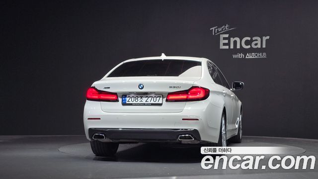 BMW 5-Series 2023 — photo 4