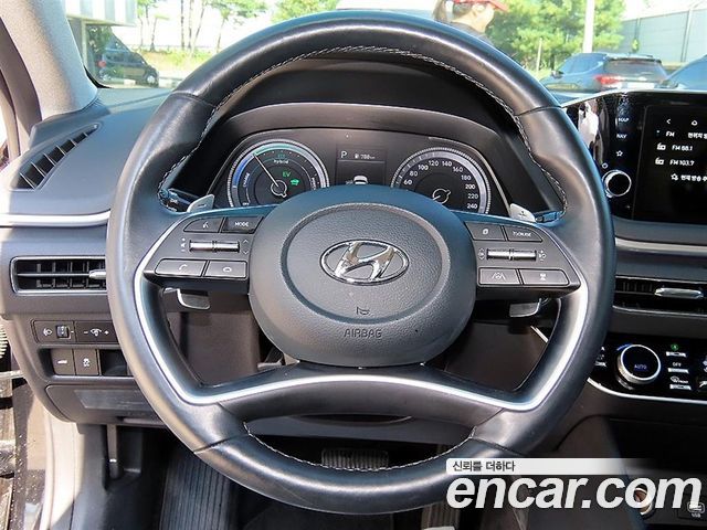 Hyundai Sonata 2023 — photo 13