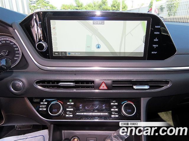 Hyundai Sonata 2023 — photo 17