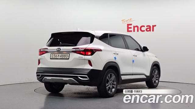 Kia Seltos 2020 — photo 2