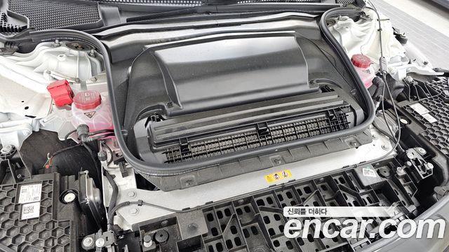 Mercedes-Benz EQE 2023 — photo 6