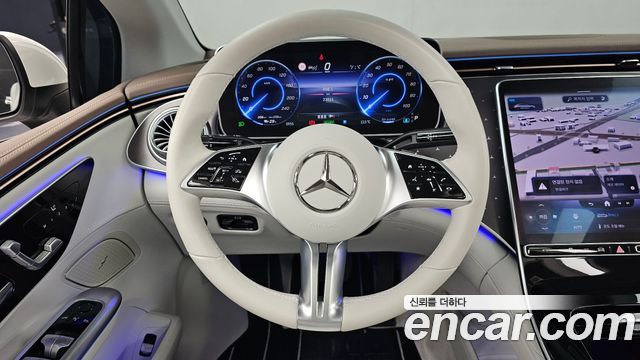 Mercedes-Benz EQE 2023 — photo 14