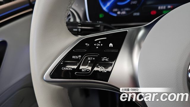 Mercedes-Benz EQE 2023 — photo 17