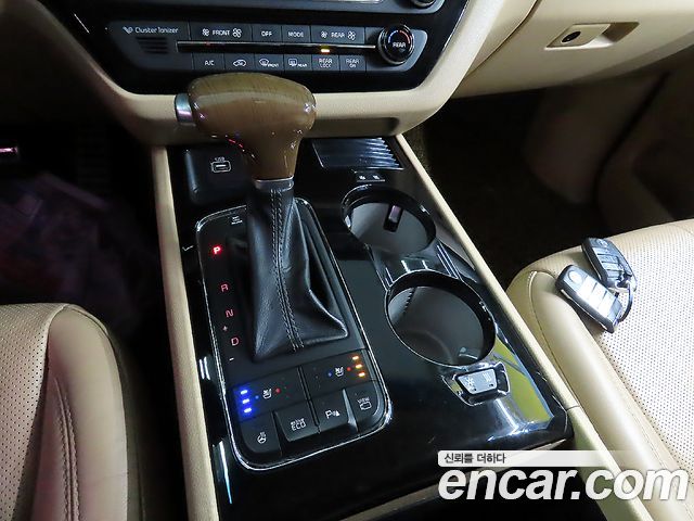 Kia Canival 2017 — photo 9
