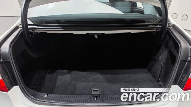 Mercedes-Benz E-Class 2013 — photo 20