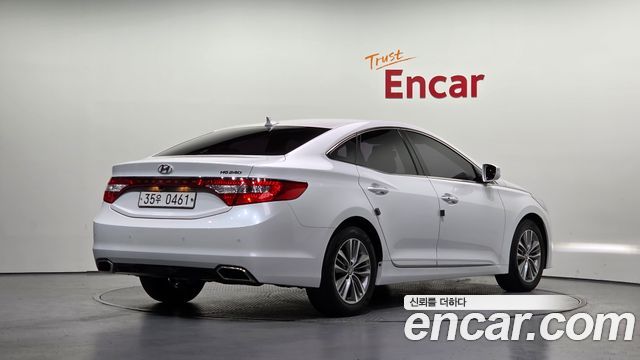 Hyundai Grandeur 2016 — photo 2