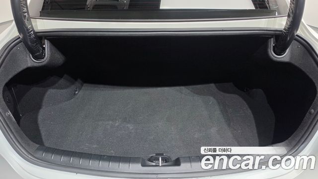 Hyundai Grandeur 2022 — photo 25