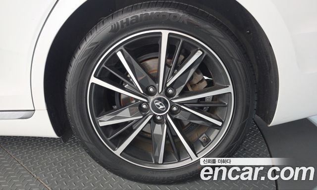 Hyundai Grandeur 2022 — photo 7