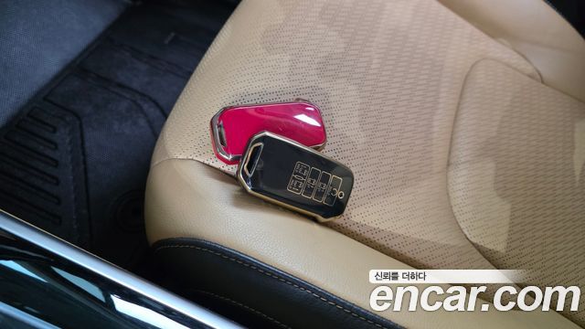 Kia Canival 2023 — photo 22