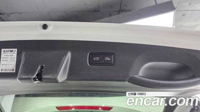 Kia Canival 2023 — photo 23