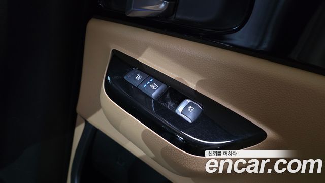Kia Canival 2023 — photo 26