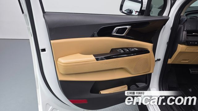 Kia Canival 2023 — photo 14