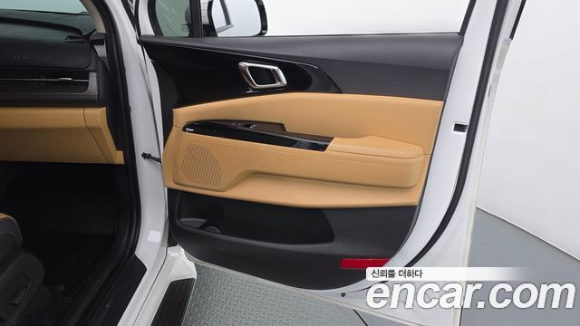 Kia Canival 2023 — photo 15