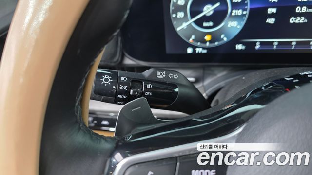 Kia Canival 2023 — photo 29