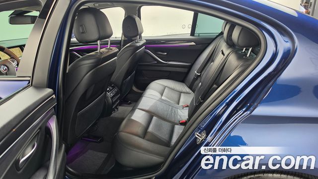 BMW 5-Series 2016 — photo 12