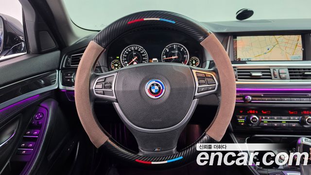 BMW 5-Series 2016 — photo 14