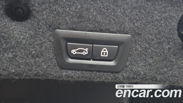 BMW 5-Series 2016 — photo 18