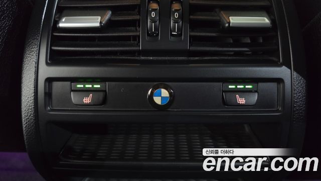 BMW 5-Series 2016 — photo 20