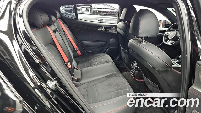 Kia Stinger 2022 — photo 18