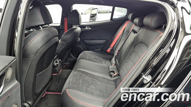 Kia Stinger 2022 — photo 16