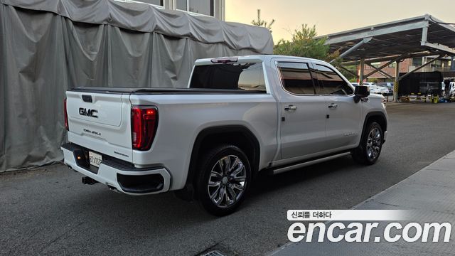 GMC Sierra 2023 — photo 2