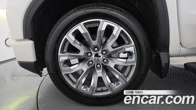GMC Sierra 2023 — photo 5