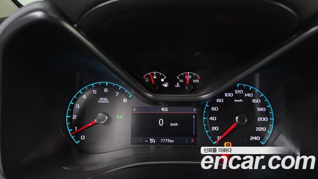 Chevrolet Korea Colorado 2021 — photo 11