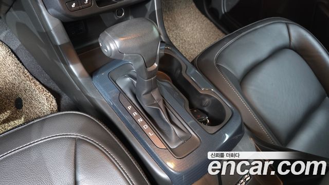 Chevrolet Korea Colorado 2021 — photo 12