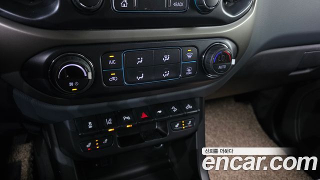 Chevrolet Korea Colorado 2021 — photo 20