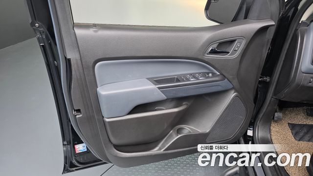 Chevrolet Korea Colorado 2021 — photo 14