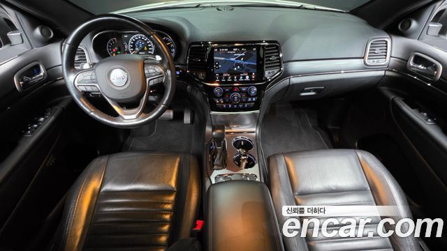 Jeep Cherokee 2020 — photo 7