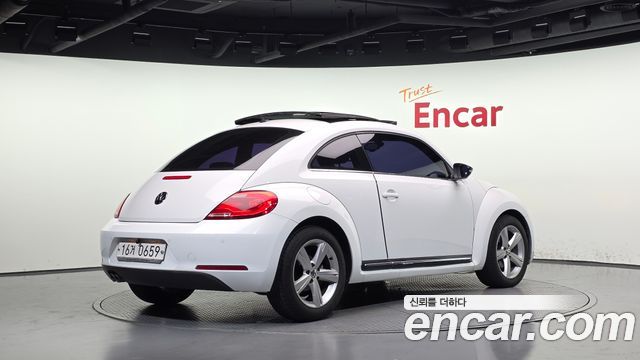 Volkswagen Beatle 2016 — photo 2