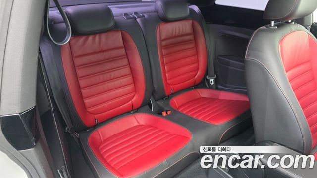 Volkswagen Beatle 2016 — photo 12