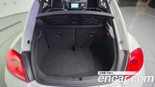 Volkswagen Beatle 2016 — photo 20