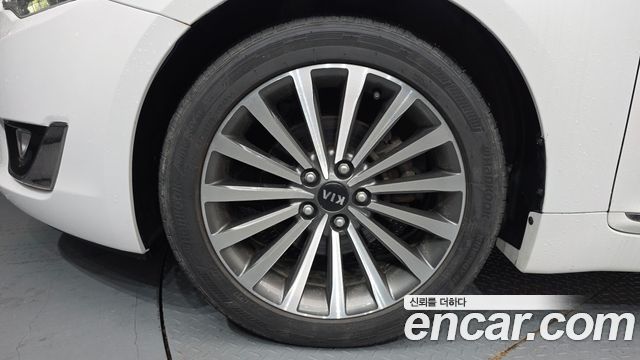 Kia K7 2013 — photo 5