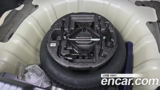 Kia K7 2013 — photo 17