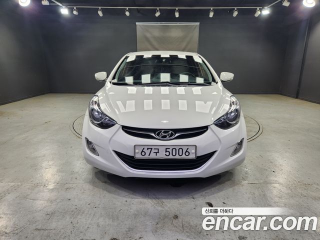 Hyundai AVANTE 2011 — photo 1